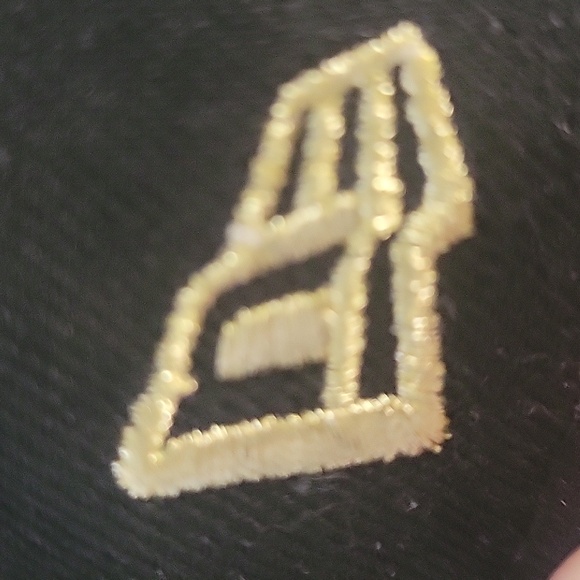 CHAMPIONS NBA RAPTORS 2019 HAT ONE SIZE FITS MOST BLACK AND WHITE WITH HOLD TRIM - Picture 7 of 10